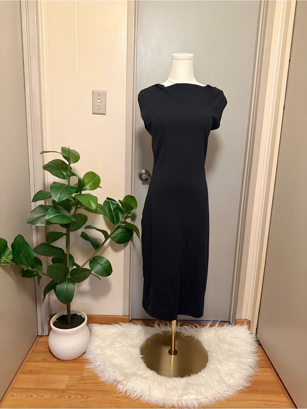 🖤 Aritzia Contour Ravish Maxi Dress | Black